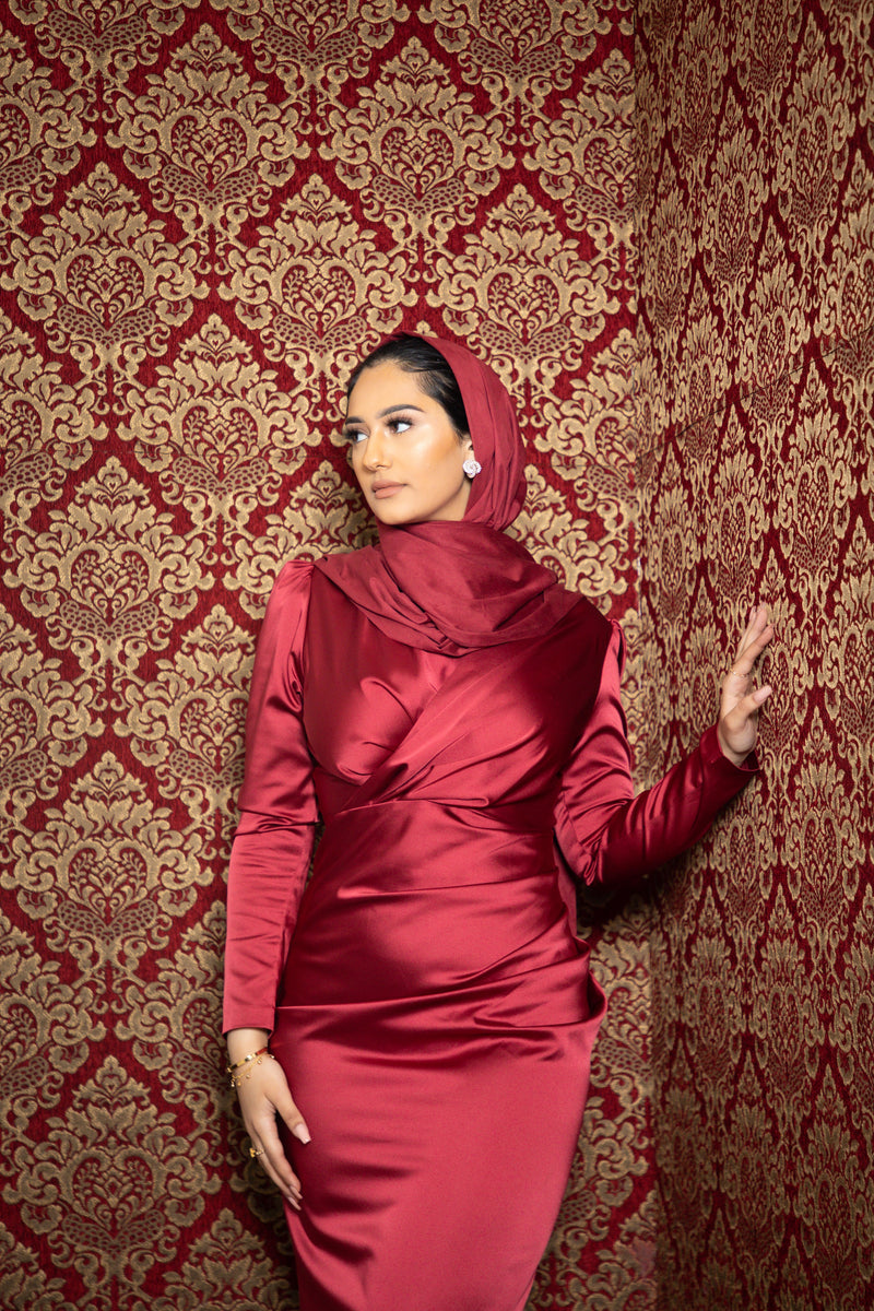 Samra Satin Dress in Burgundy – Hijabglamour Samra Satin Dress in Burgundy – Hijabglamour