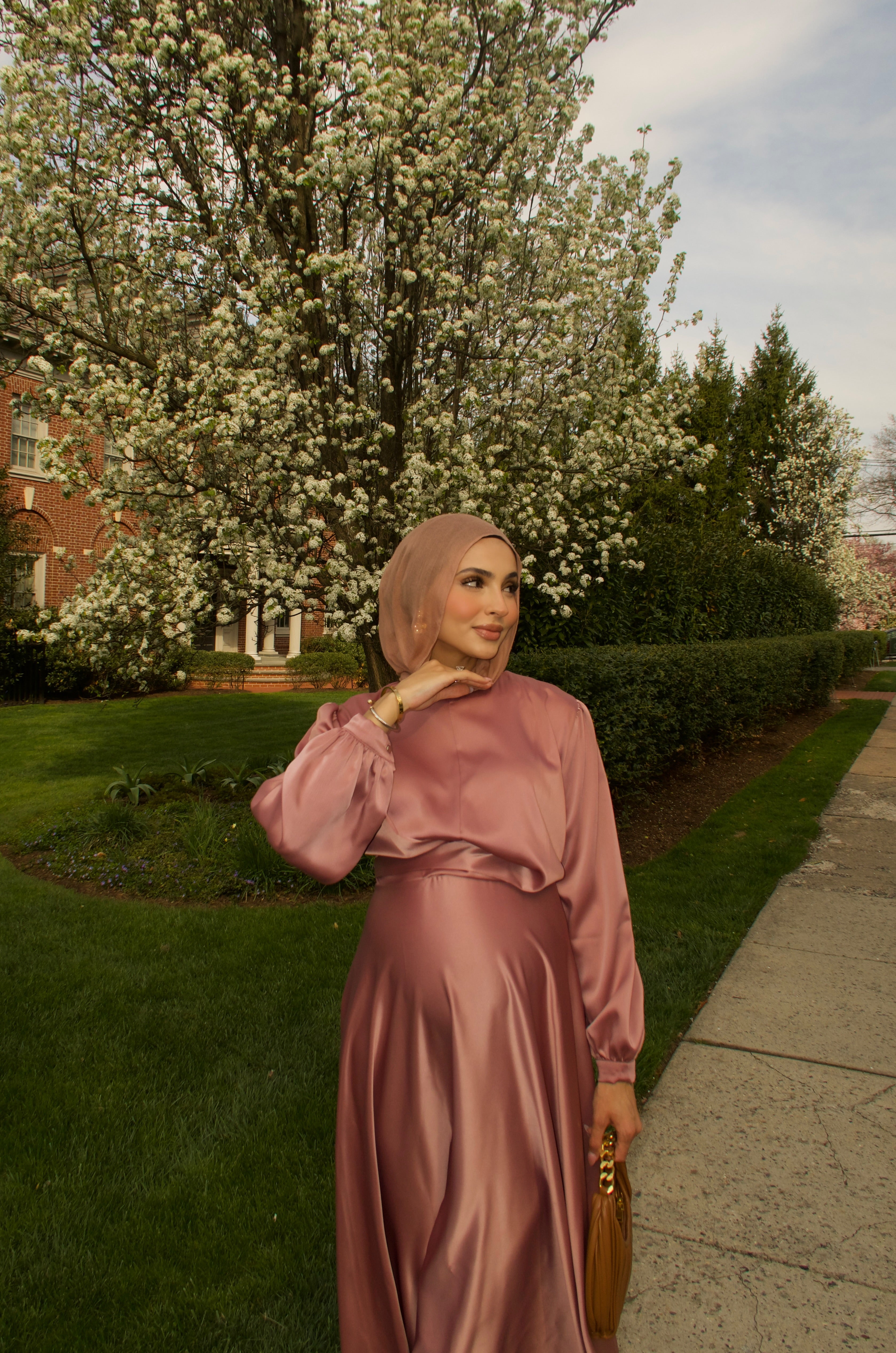 satin dress rose ROSE GOLD OFF-SHOULDER SILK MAXI DRESS | CULT MIA
