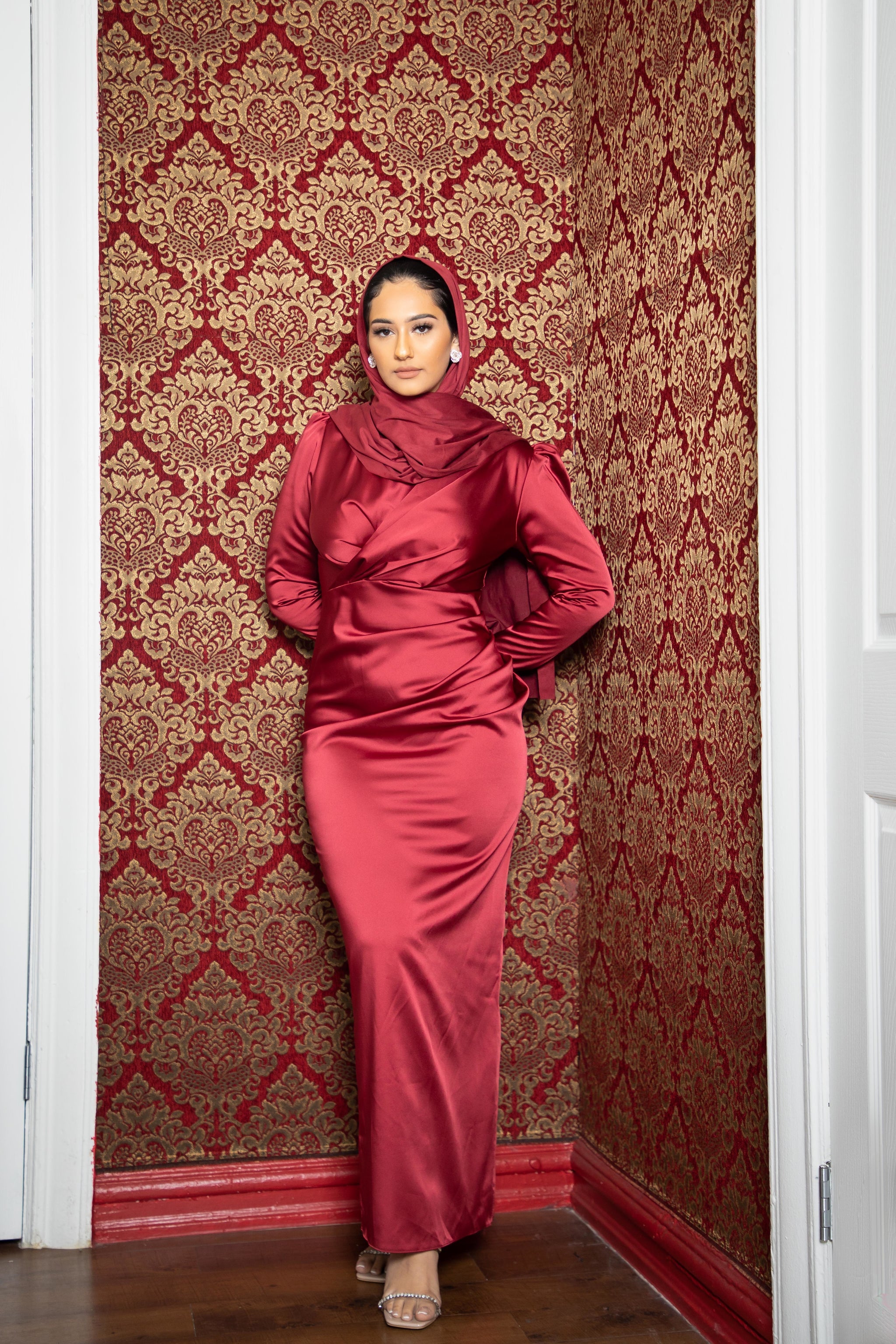 ワンピース SALVATORE FERRAGAMO BURGUNDY SATIN DRESS custom_resized_8b54ec38-28bf-